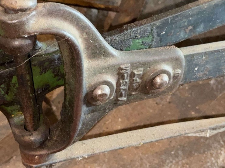 very-nice-original-van-brunt-model-v-grain-drill-image-22