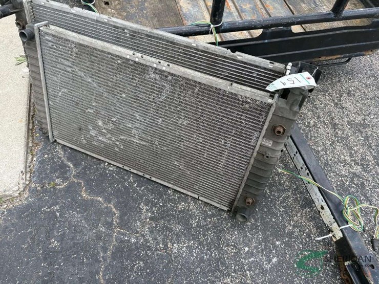 pair-of-radiators,-not-sure-what-they-fit-image-4