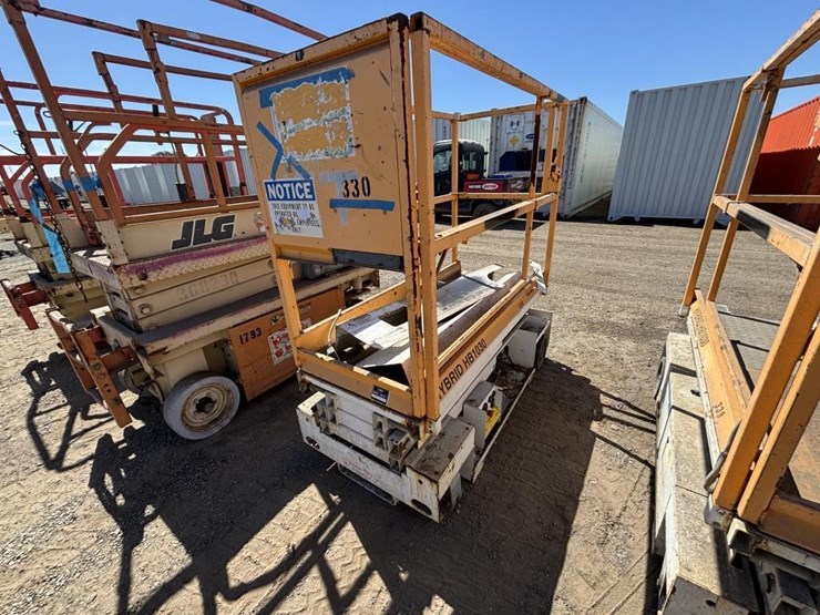 2005-custom-equipment-hb1030-image-1