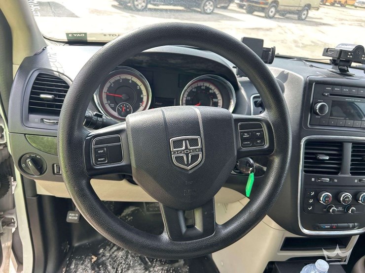 dodge-caravan-image-10