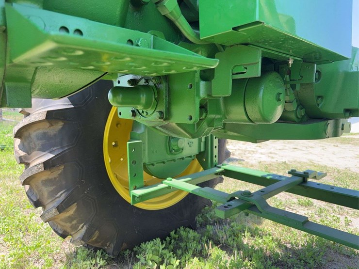 john-deere-3020-image-30