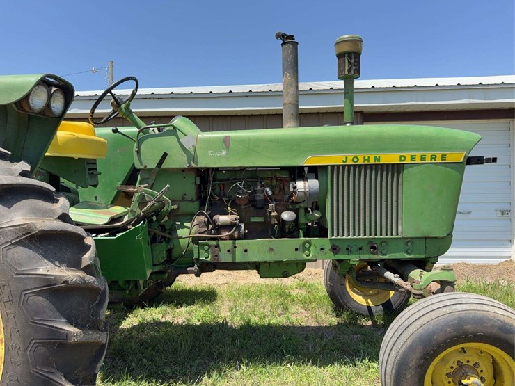 john-deere-2510-image-23