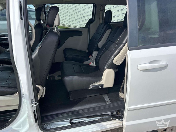 dodge-caravan-image-15