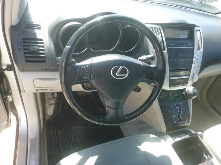 2008-lexus-rx350-image-10