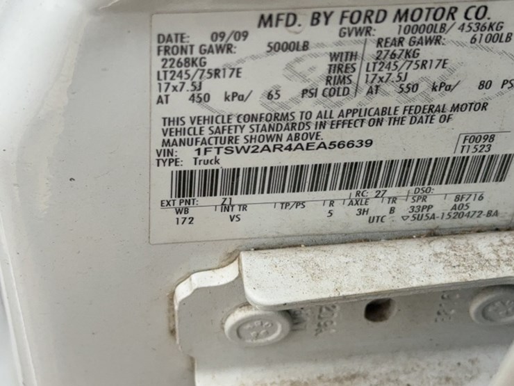2010-ford-f250-image-16