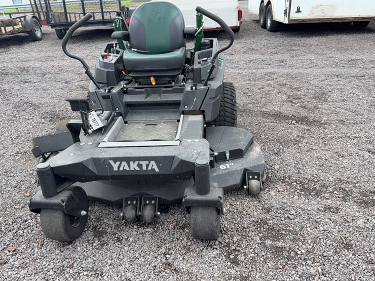 #3088-•-yakta-yxr-410-zero-turn-mower-image-2