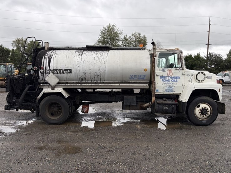 1990-ford-l8000-image-3