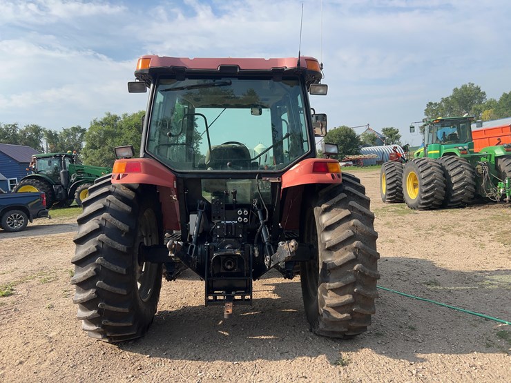 john-deere-3975-image-16