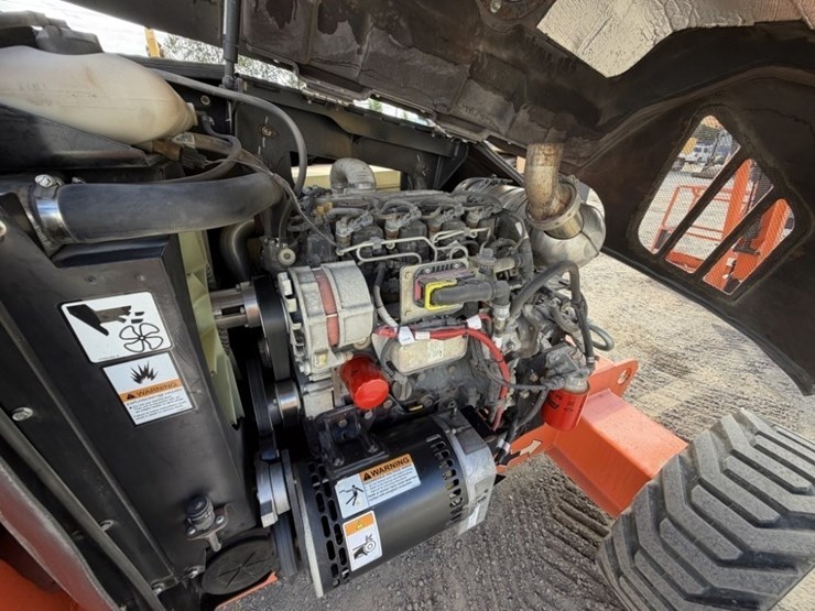 2015-jlg-600aj-image-20
