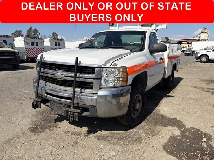 2009-chevrolet-silverado-3500hd-image-1