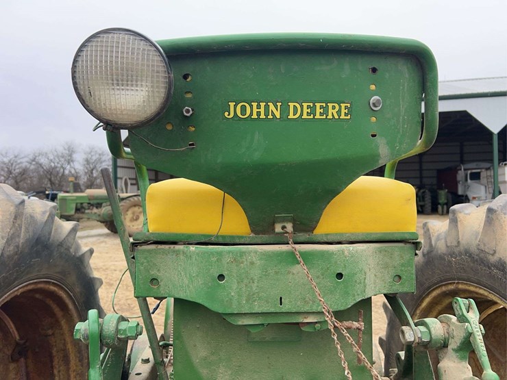 john-deere-70-image-37