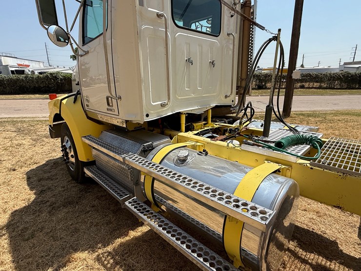 2015-western-star-4900-image-13