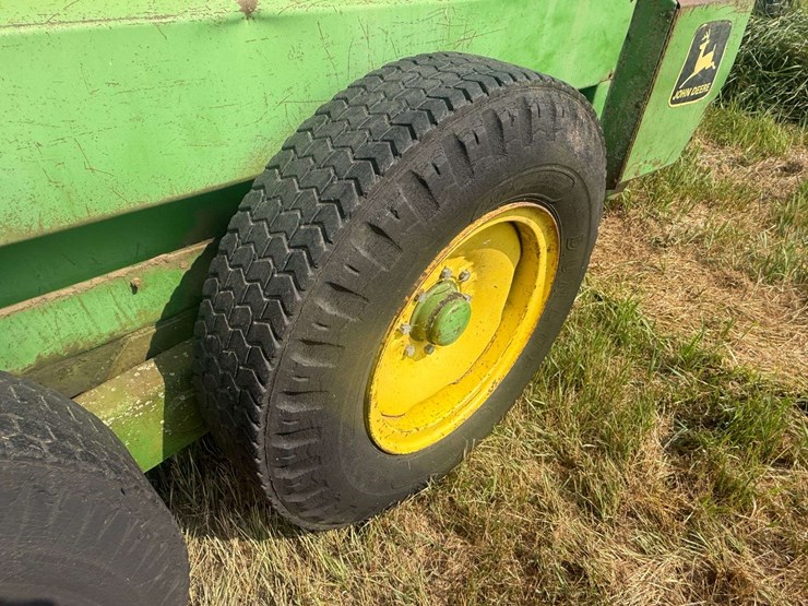 john-deere-660-image-21