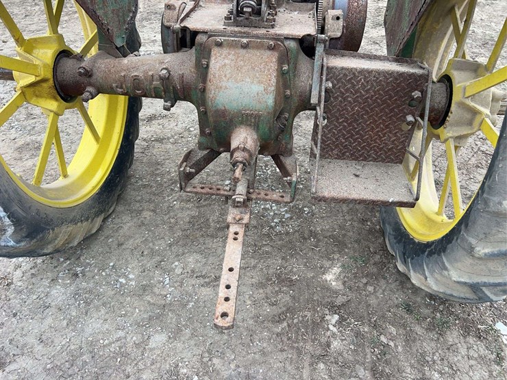 john-deere-model-b-image-38