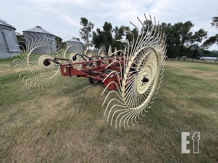 hesston-3991-image-5