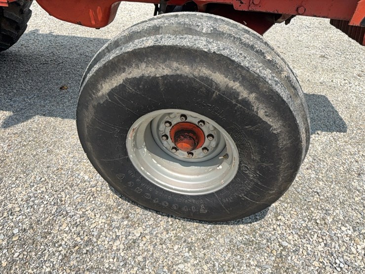 case-2590-tractor-image-24