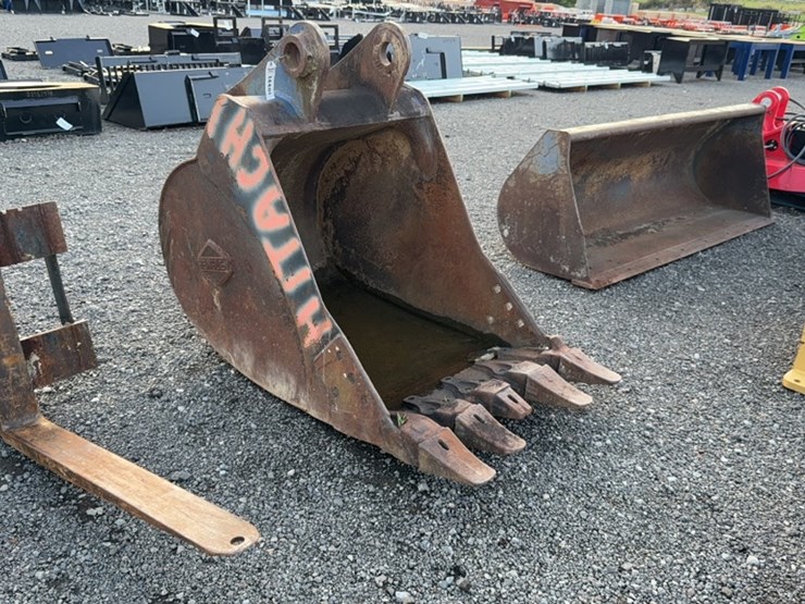 #2004-•-hensley-36"-excavator-bucket-image-1