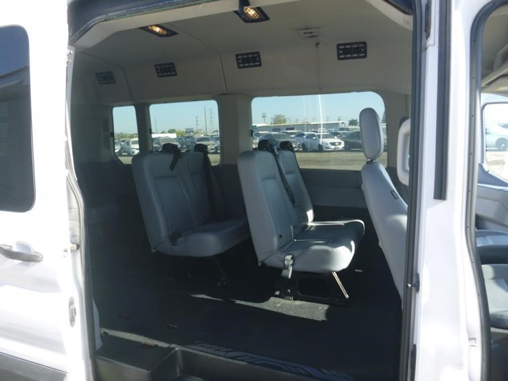 2019-ford-transit-image-7