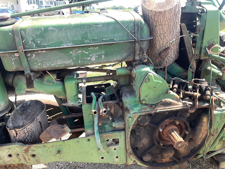 john-deere-70-image-10