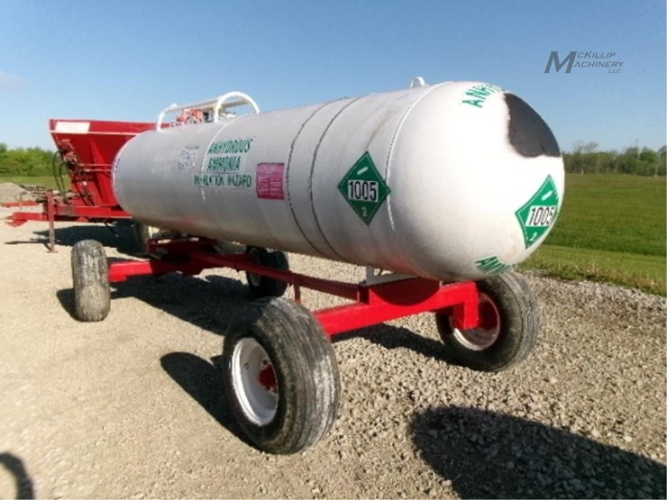anhydrous-tank-on-gear-3371-image-5