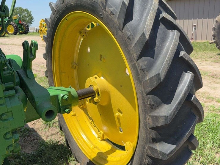 john-deere-530-image-21