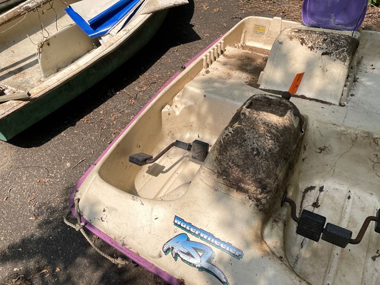 #7012-•-water-wheeler-pedal-boat-image-7