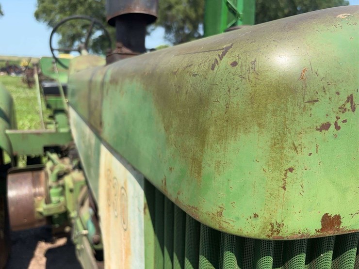 john-deere-630-image-9