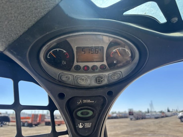 2019-bobcat-t595-image-31