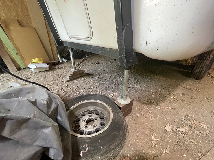 #7001-•-2018-escape-5.0-ta-5th-wheel-camper-(has-mn-title-in-dealy)-image-14