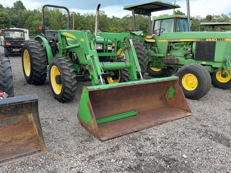 john-deere-5425-image-3
