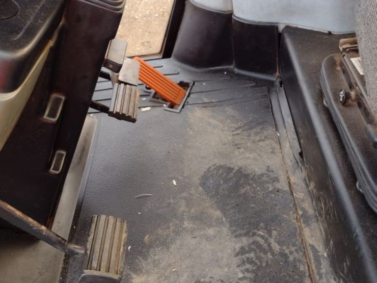 case-ih-5230-image-14