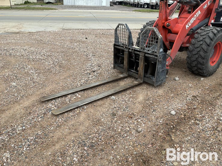 2019-kubota-r630-image-9