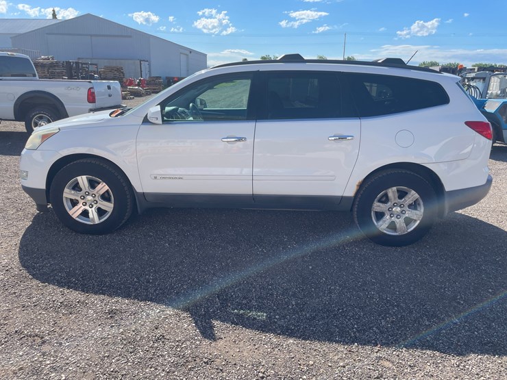 2009-chevrolet-traverse-image-8