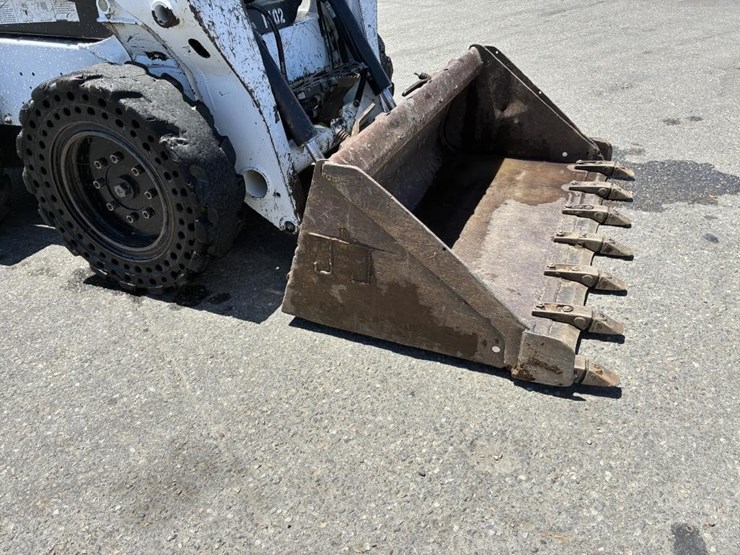 2017-bobcat-s590-image-6