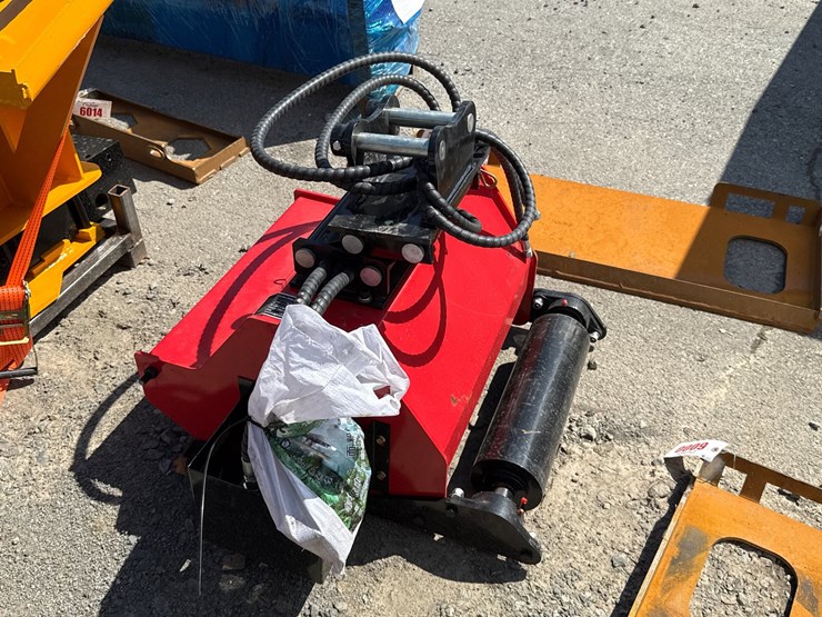 #6002-•-24"-excavator-flail-mower-image-3