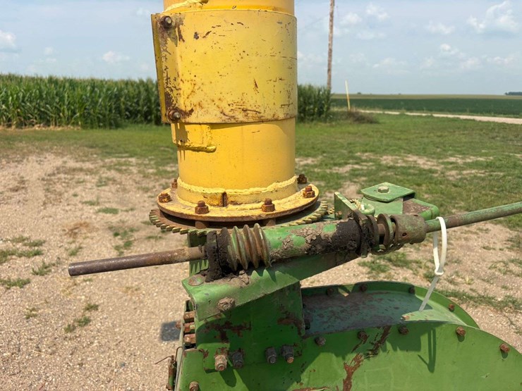 john-deere-3800-image-22