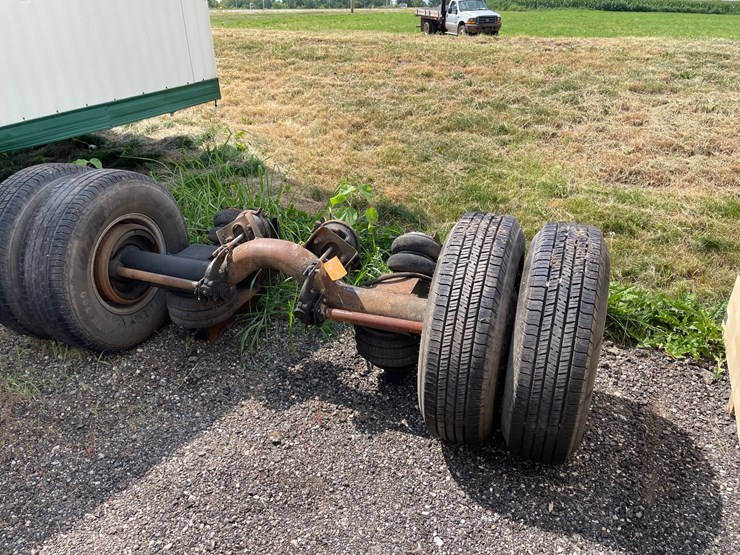 #4515-•-dump-truck-pusher-axle-image-1