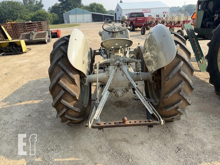 ford-8n-image-5