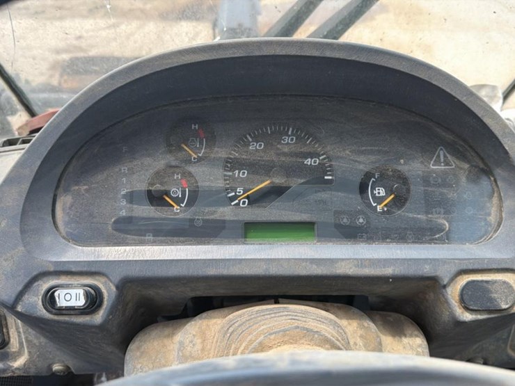 2012-komatsu-wa200-image-41