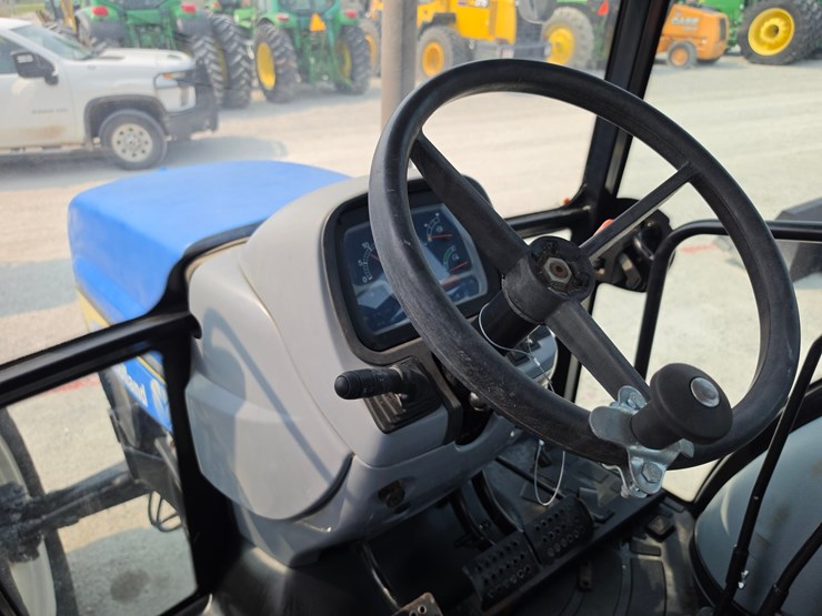 2010-new-holland-ts6020-image-9