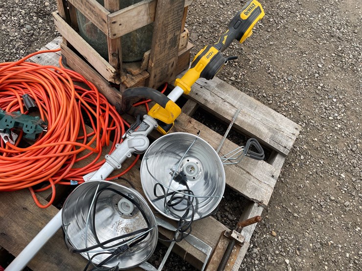 #4570-•-pallet-of-shop-supplies-image-4