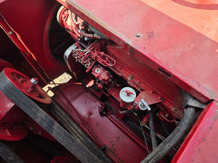 1994-case-ih-1688-image-43