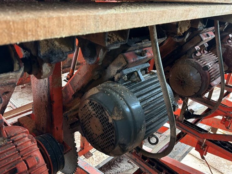 #128-•-8-head-trim-saw-image-8