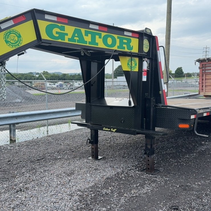 #3048 • 2025 GATOR 25' GOOSENECK TRAILER