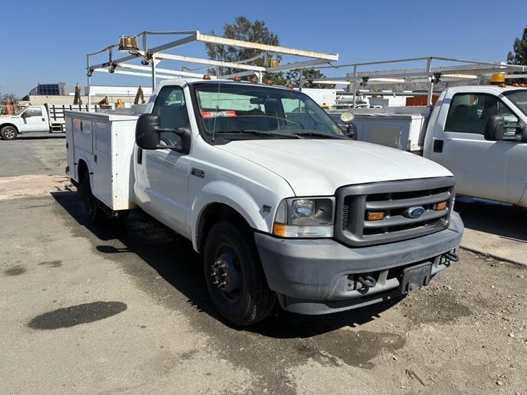 2004-ford-f350-image-2