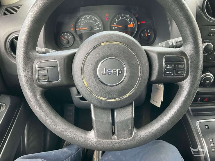 2016-jeep-compass-image-14