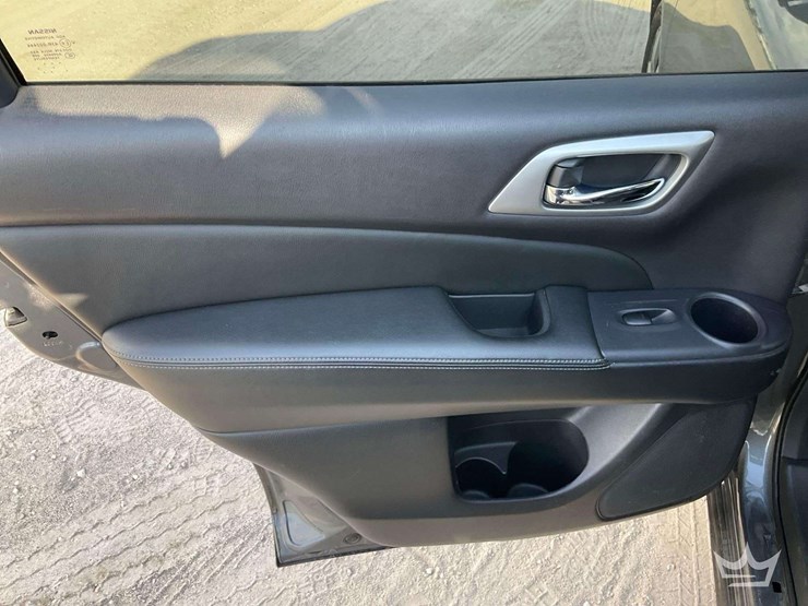2018-nissan-pathfinder-image-24