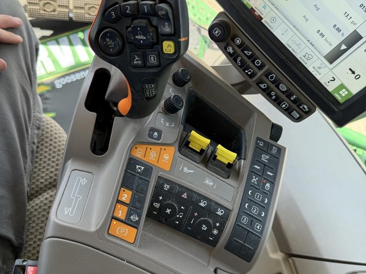 2020-john-deere-s790-image-88