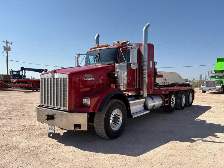 2012-kenworth-t800-image-14