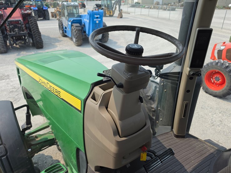 john-deere-8285r-image-9